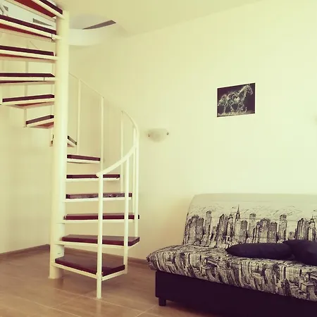 Guest house Siana House 3*