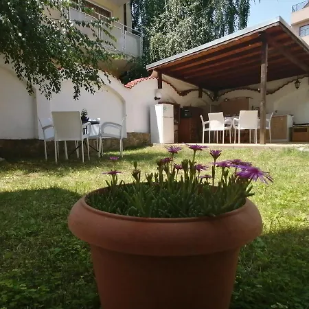 Pensión Siana House Ravda