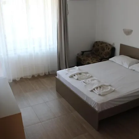 Siana House Vendégház 2*