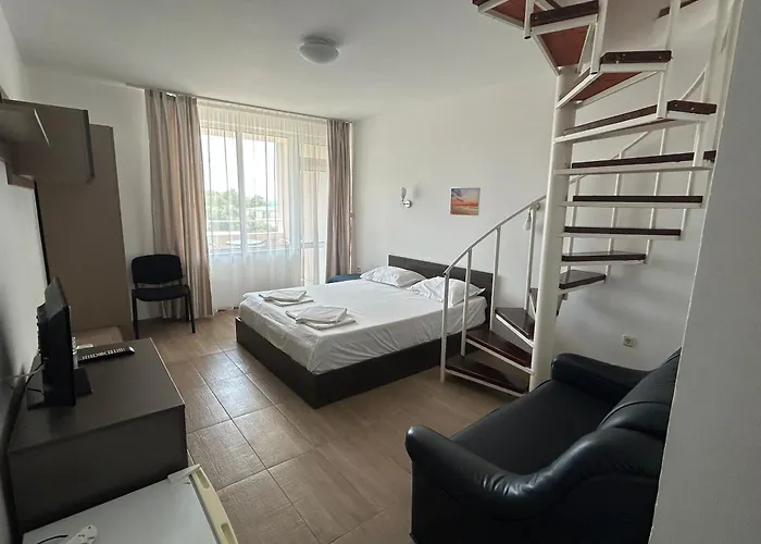 Siana House 3* רבדה