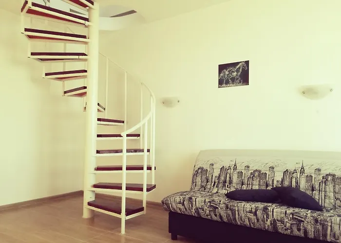 בית הארחה Siana House 3*