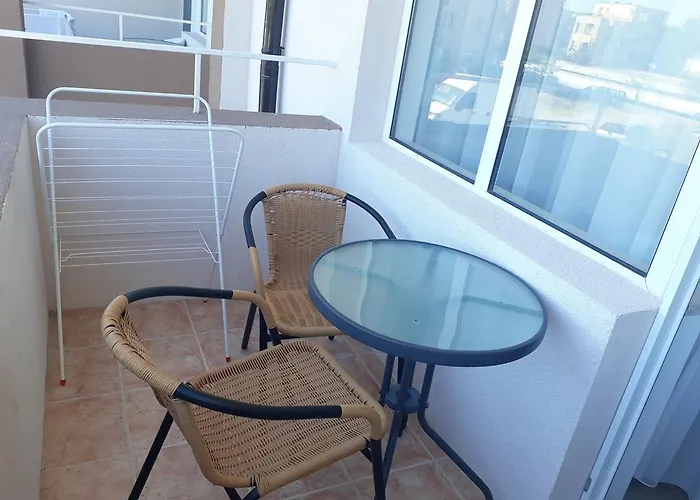 Siana House בית הארחה