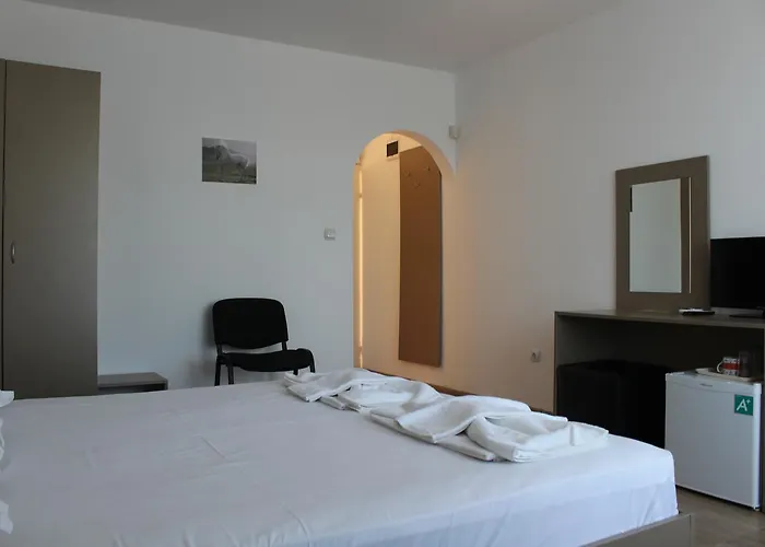 Siana House 3* רבדה